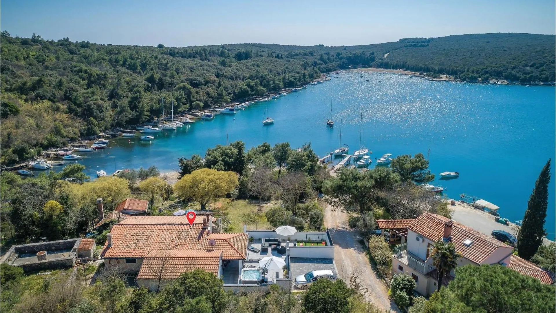 Stunning Home In Labin With Jacuzzi Koromačno Vakantiehuis